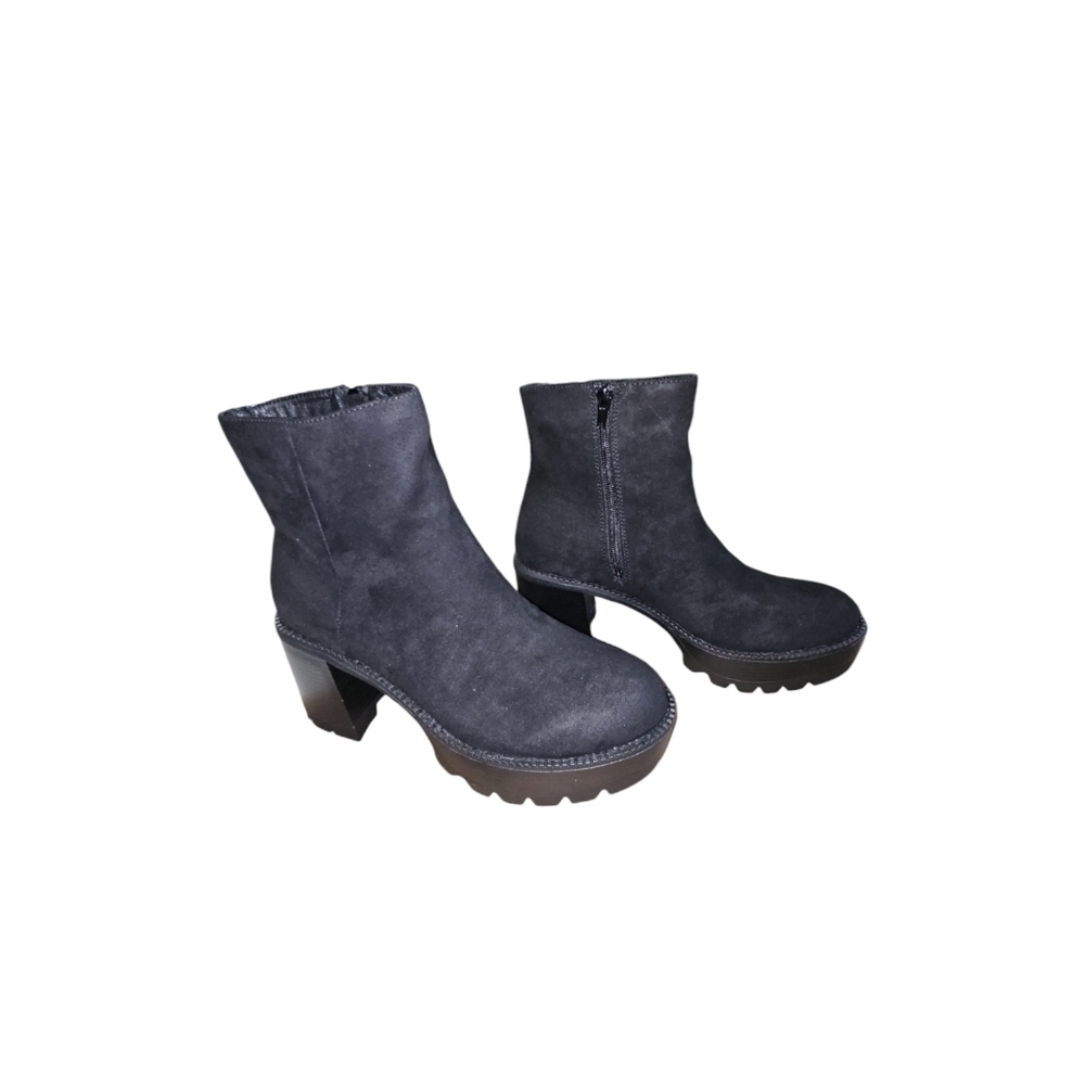 Wild Pair Womens Margoee Black Faux Suede Chunky Heeled Ankle Boots Size 9.5 - Picture 3 of 12